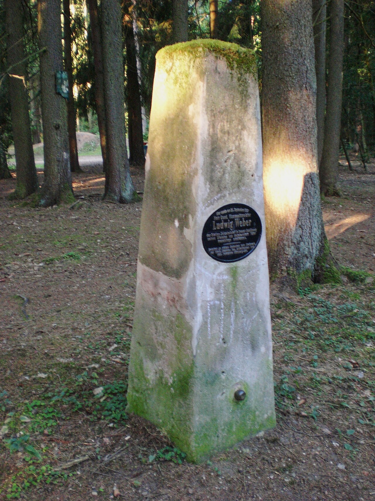 Ludwig Weber Denkmal, Fischbach