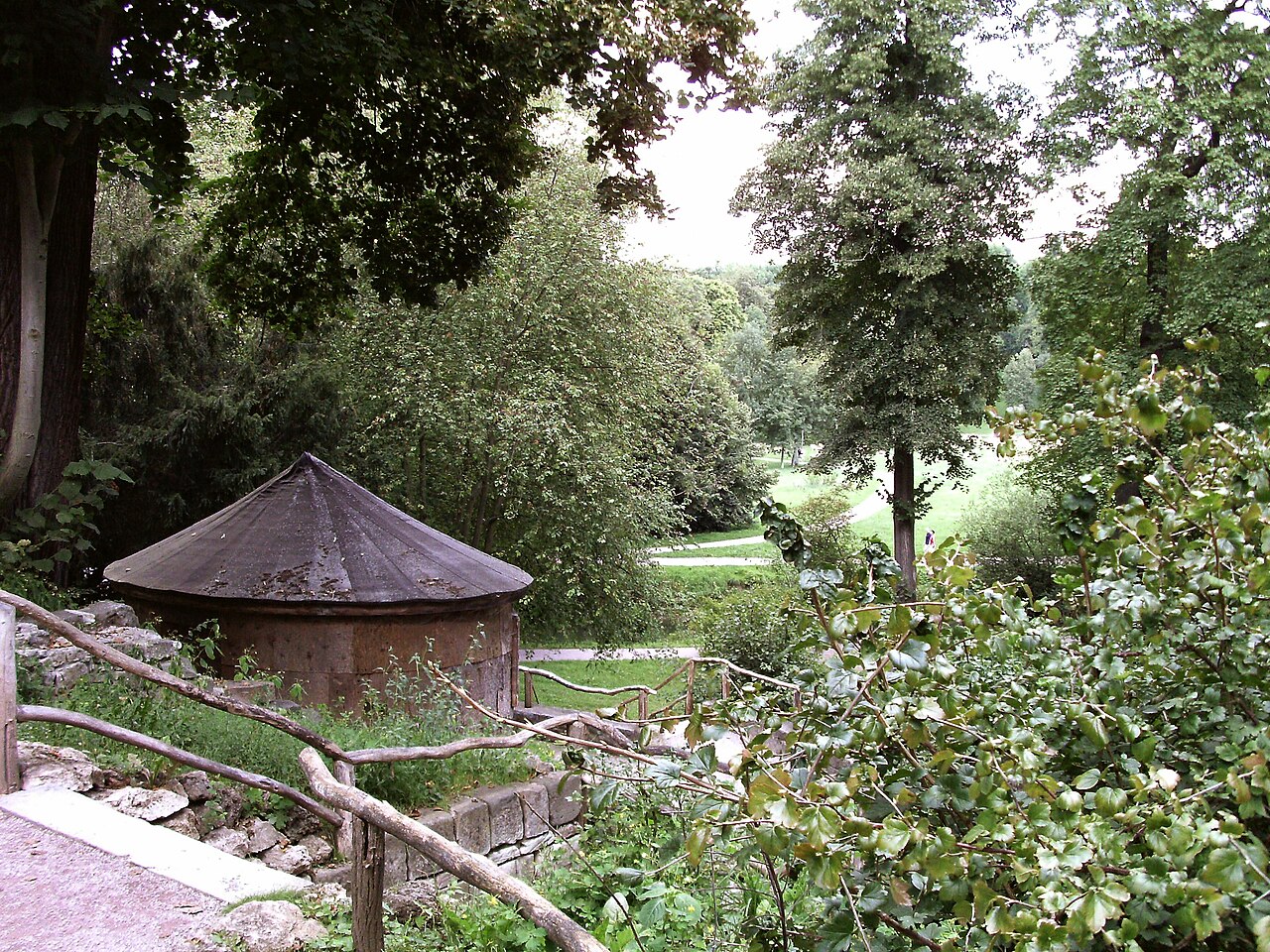 At the Bark Cottage in Ilm Park, Weimar (Thuringia)