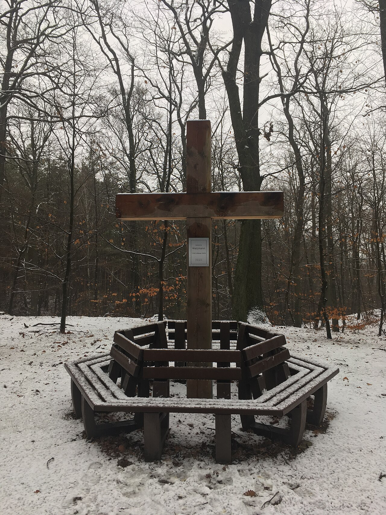 Gipfelkreuz des Watzmanns, eine rund 106 Meter hohe Erhebung in Bad Freienwalde im Land Brandenburg