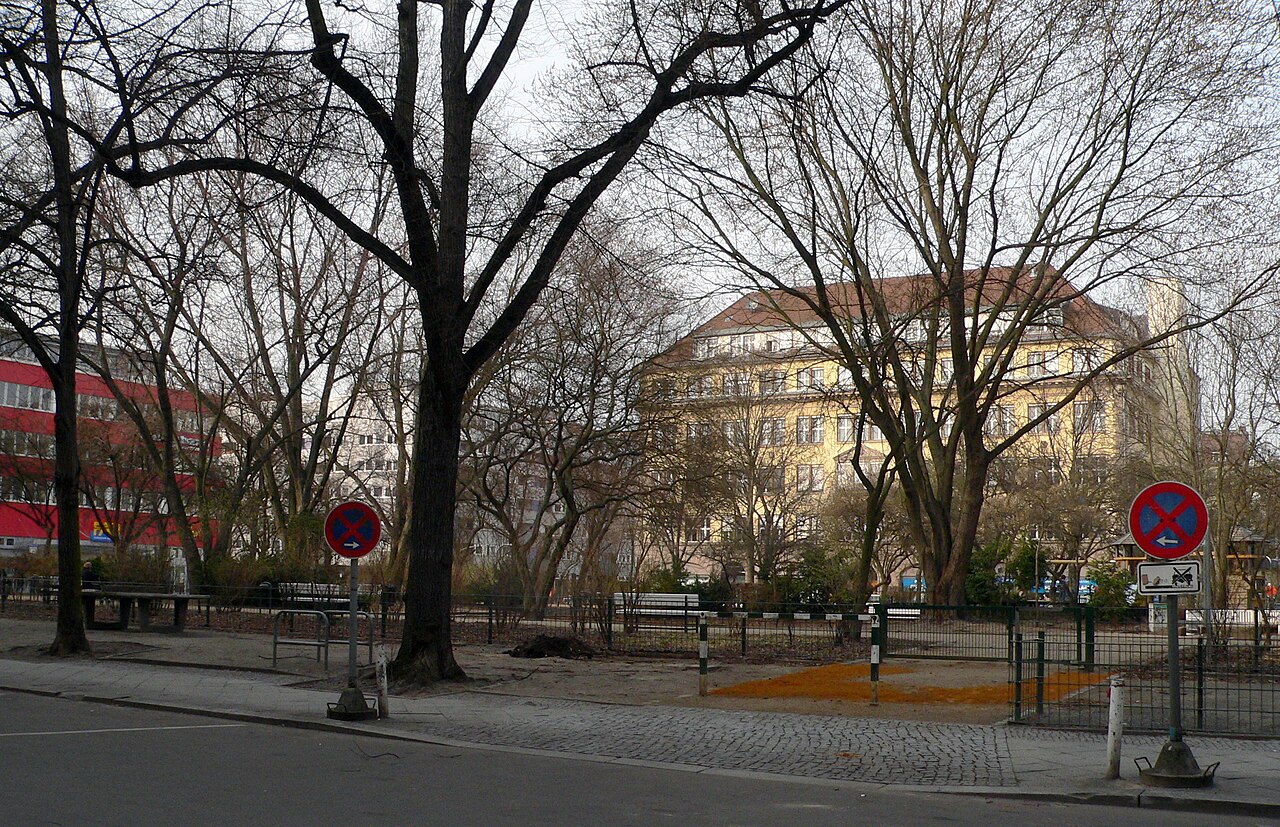 Berlin-Tiergarten Magdeburger Platz