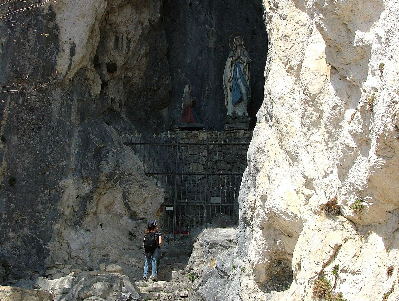 Große Lourdesgrotte