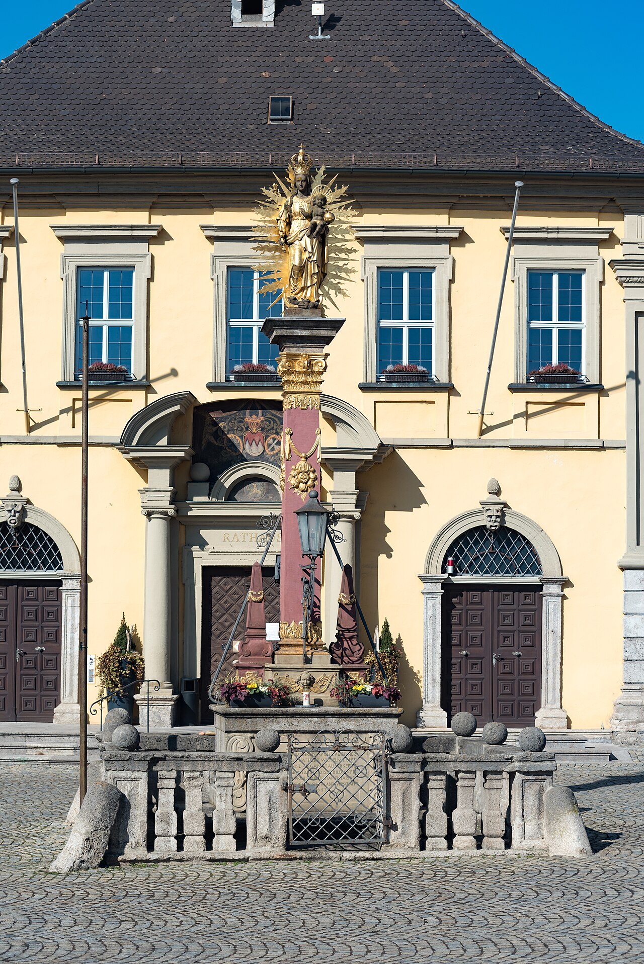 Eibelstadt: Mariensäule