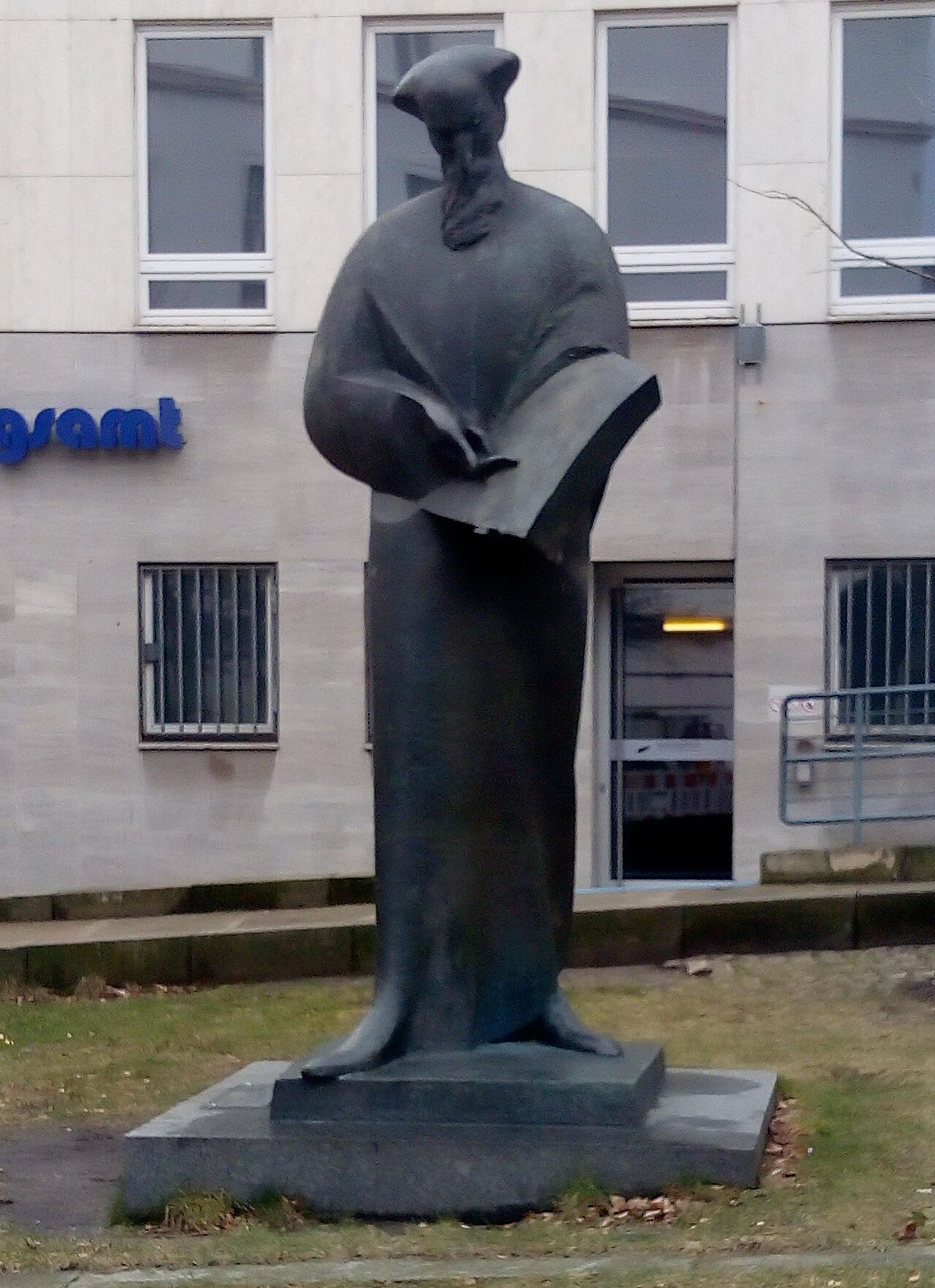 Statue of Marko Marulic in Wilmerdorf