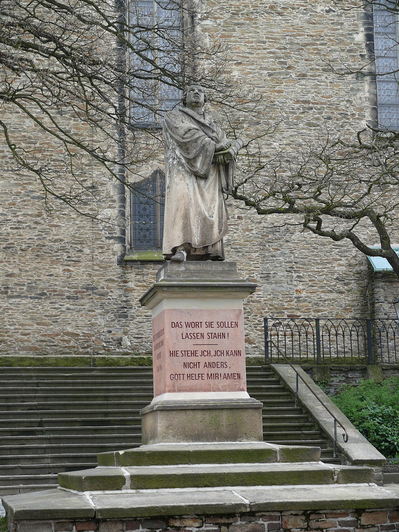 Statue of Martin Luther by Völker after Ernst Rietschel