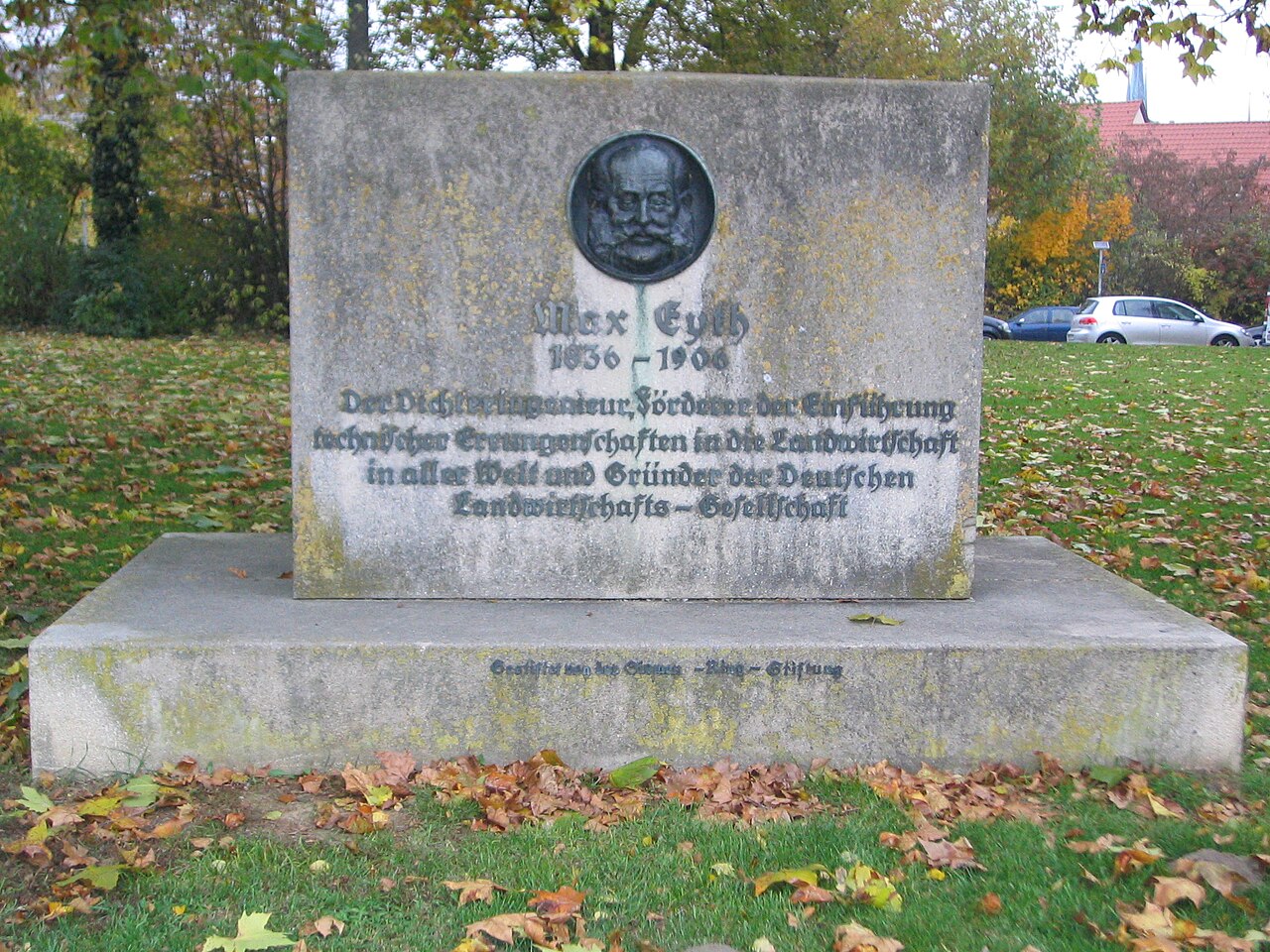Ein Denkmal zu Ehren von Max Eyth in Ulm