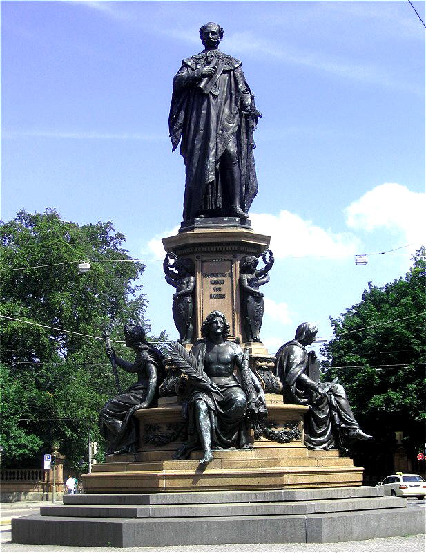 de:Maxmonument in München
