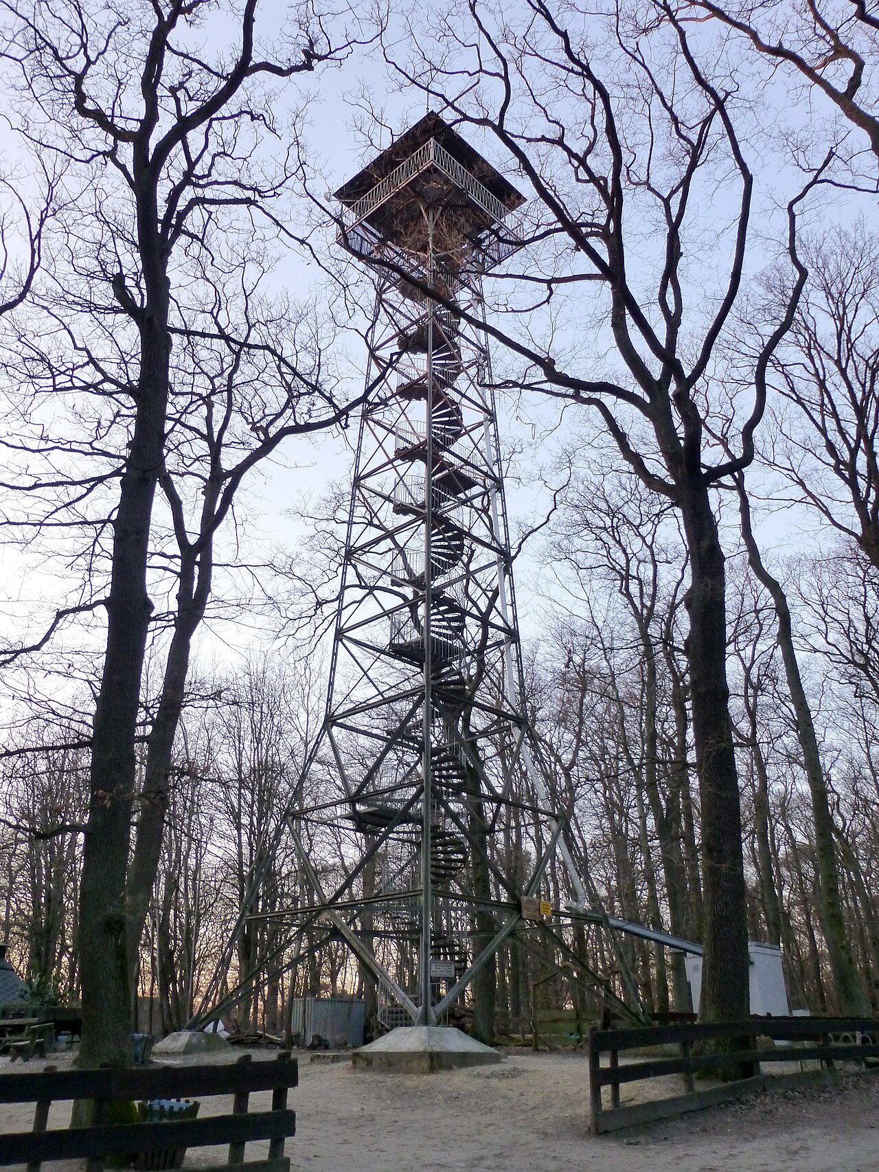 Meisterturm auf dem Kapellenberg bei Hofheim am Taunus
