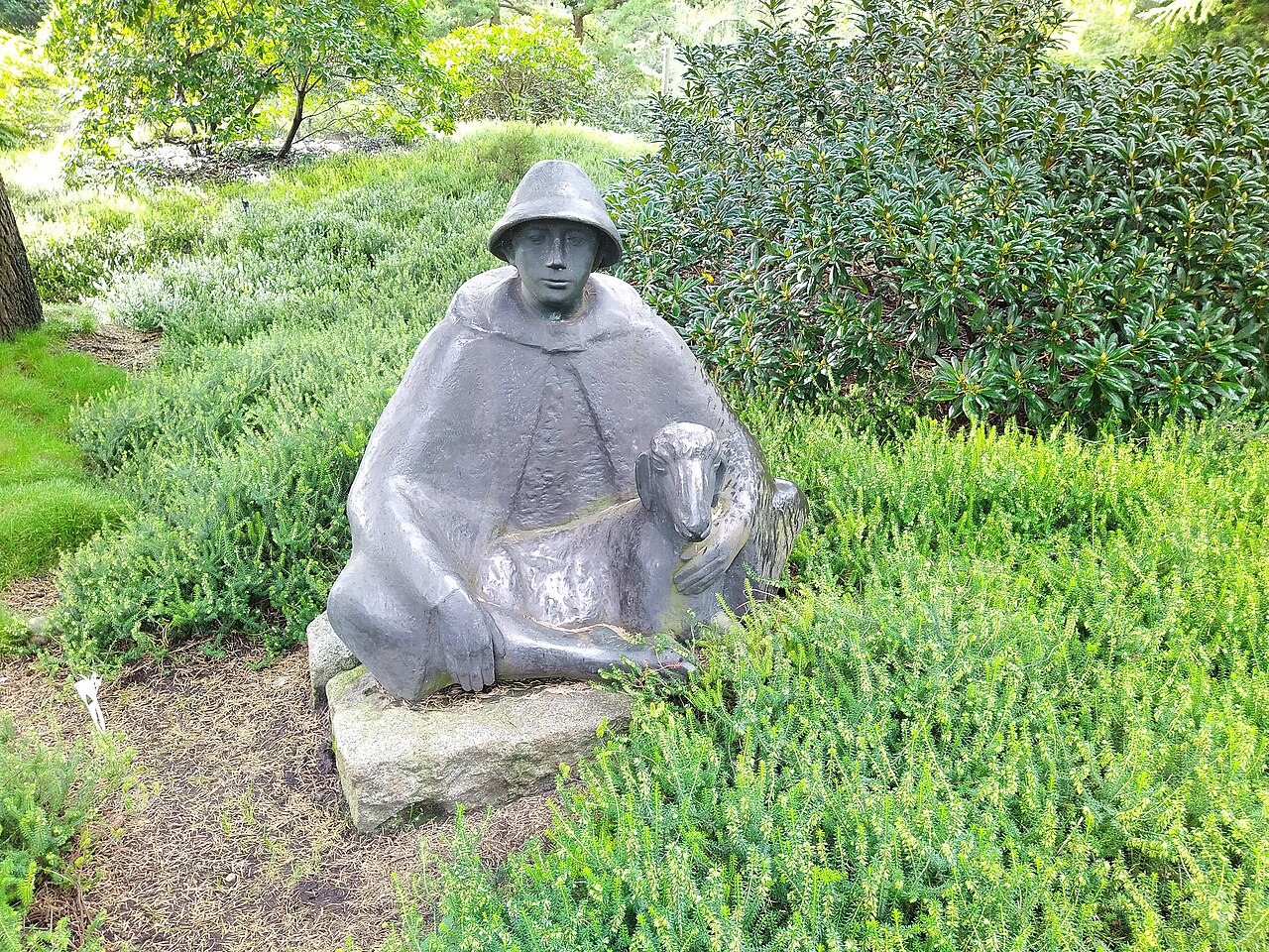 Skulptur Mensch und Tier (Maren Lipp, Loki-Schmidt-Garten)