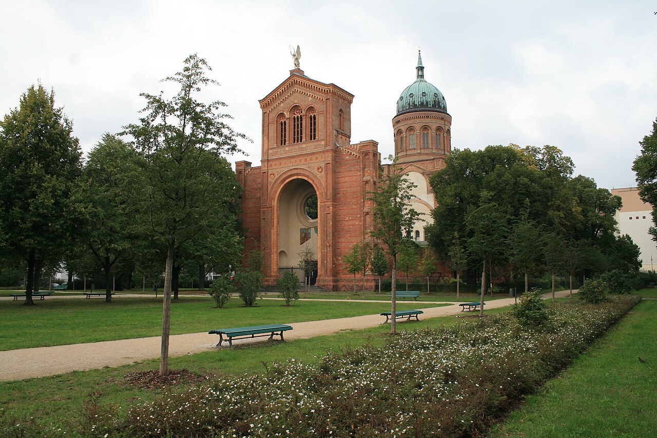 Südlicher Teil des Michaelkirchplatzes