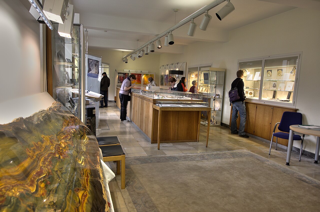 Mineralogisches Museum der Universität Bonn im Poppelsdorfer Schloss, Saal 2