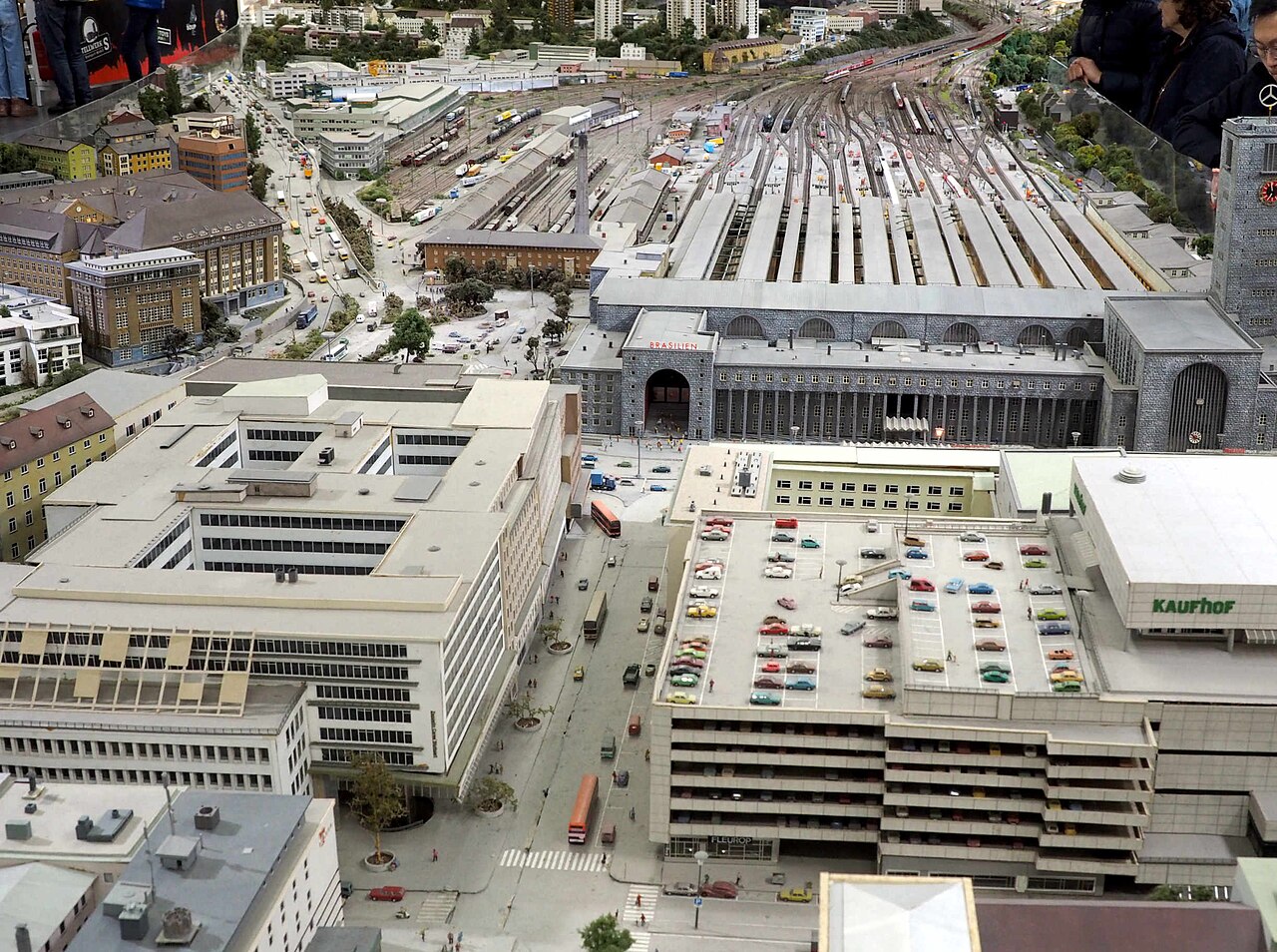 Miniaturwelten Stuttgart Ansicht des Stadtmodelles im Bereich des derzeitigen Hauptbahnhofes