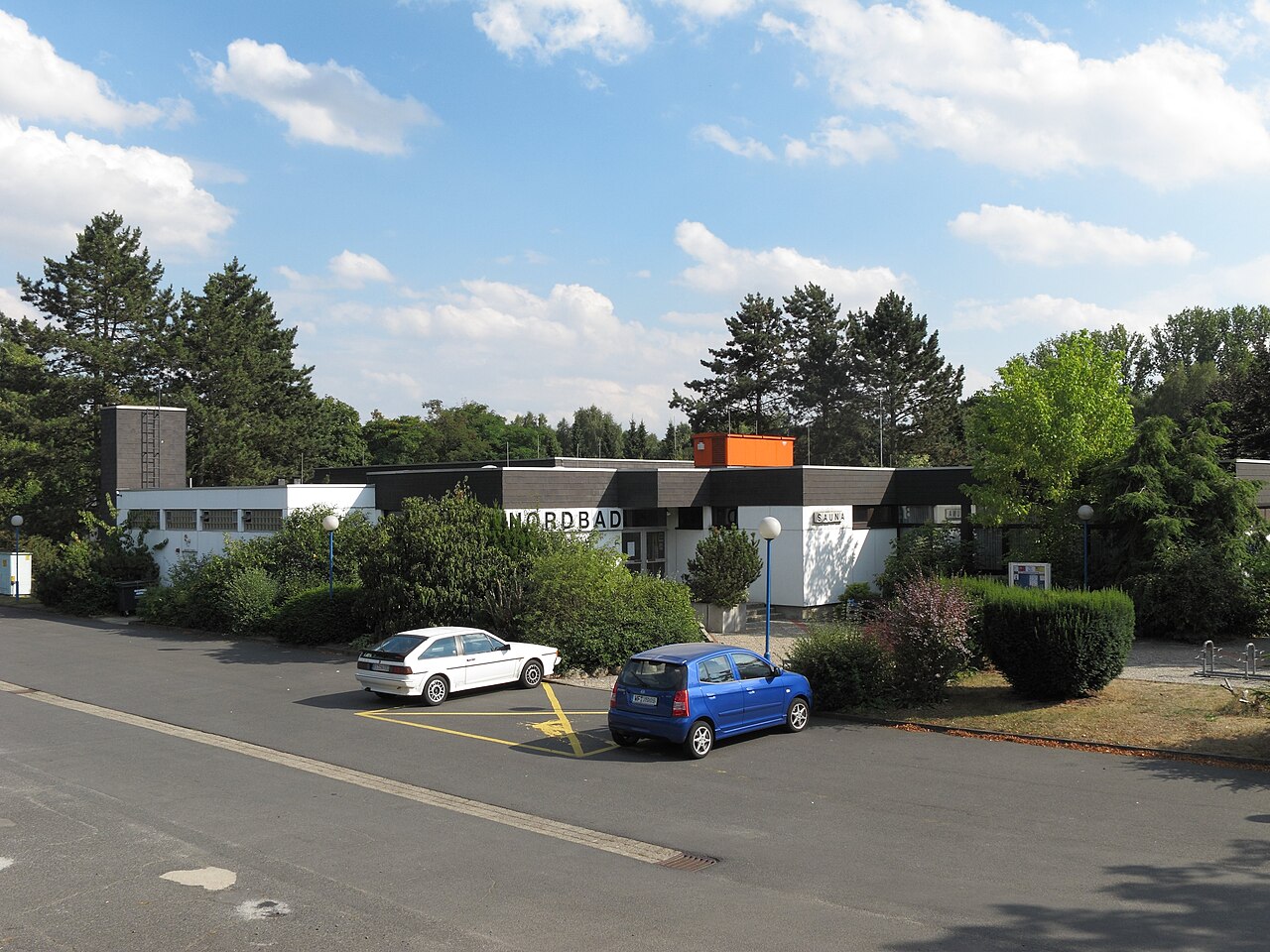 Braunschweig, Nordbad, Bienroder Weg 70