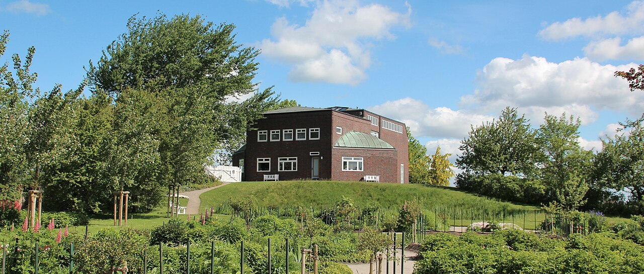 Noldehaus (ehemaliges Wohnhaus und Atelier des Künstlers Emil Nolde) bei Seebüll, Nordfriesland