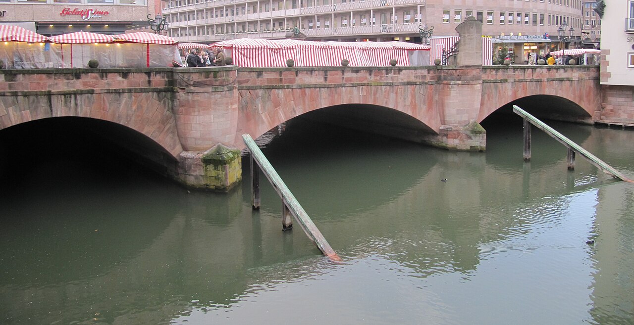 Museumsbrücke von der Ostseite im Dezember Fotografiert