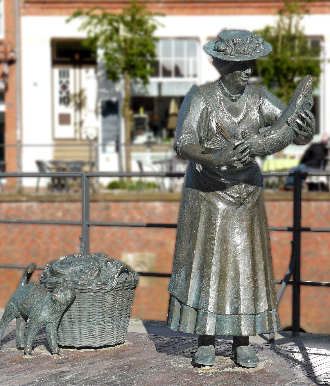 Bronzeplastik Fischfrau von F