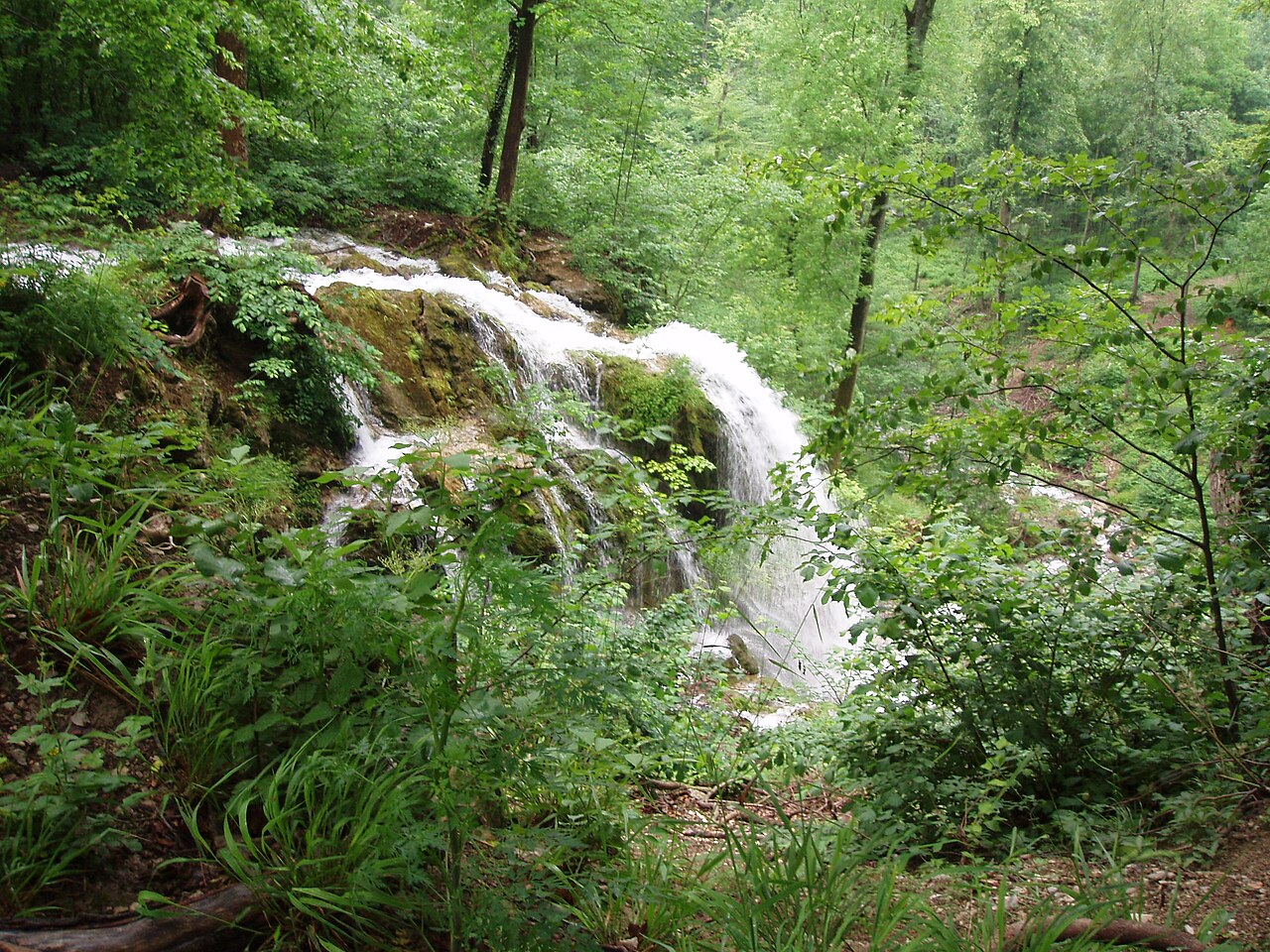 Neidlinger Wasserfall , Schwäbische Alb, Baden-Württemberg, Deutschland