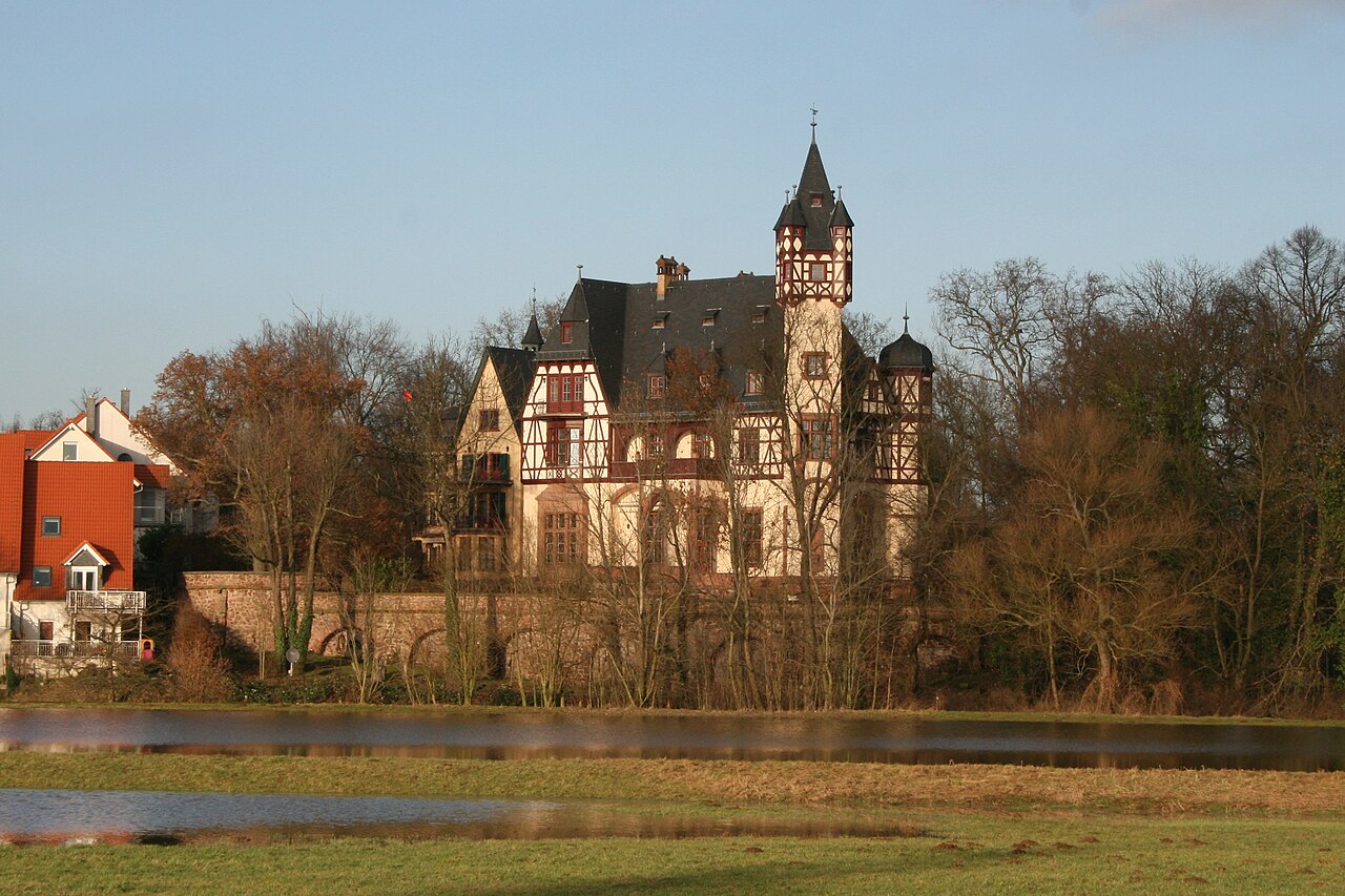 Ansicht des Neuen Schlosses an der Nidder in Büdesheim, Gemeinde Schöneck, Hessen