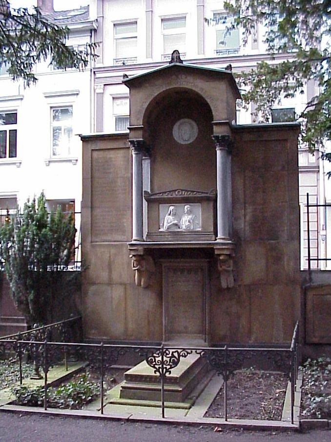 Grabmal des Historikers Barthold Georg Niebuhr, Bonn, Alter Friedhof