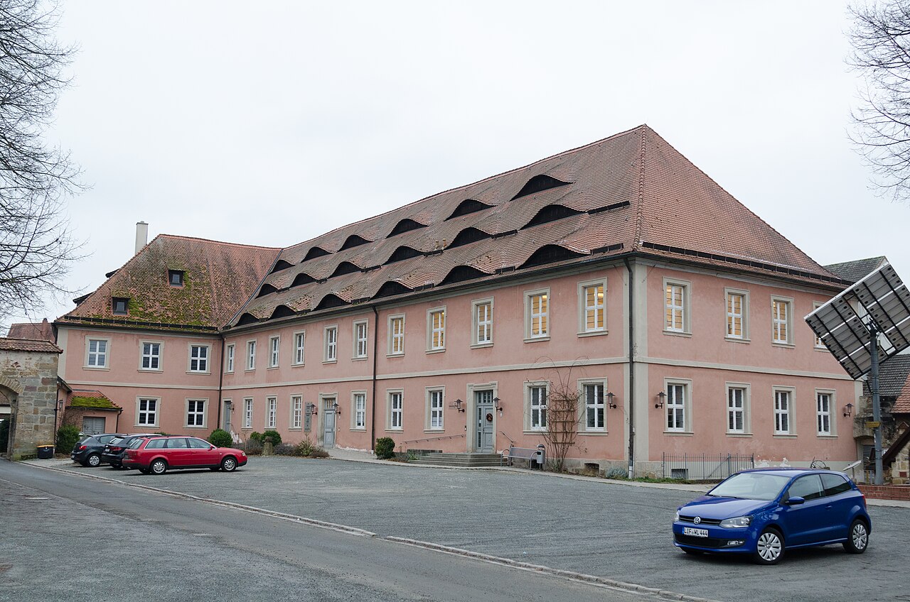 Weismain, Kirchplatz, 7, 9, 11