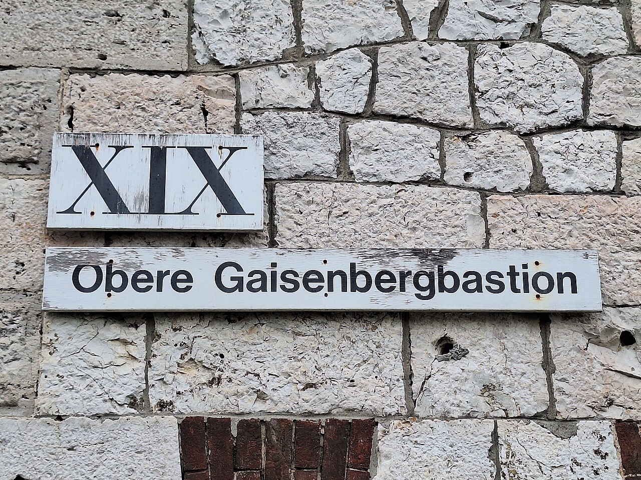 Werksschild Werk XIX (Obere Gaisenbergbastion)