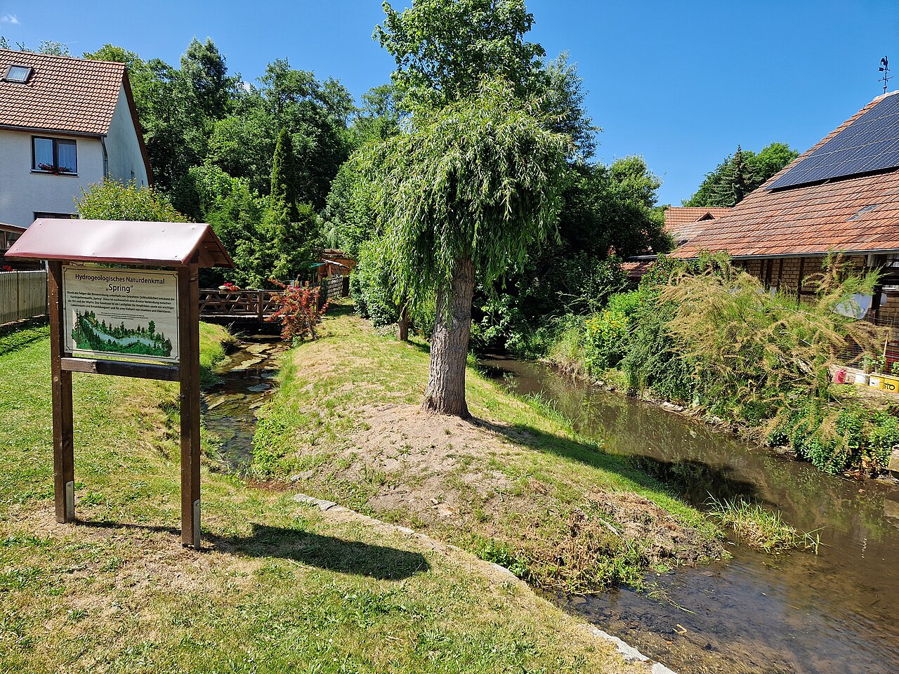 Spring von Oberwillingen in Thüringen