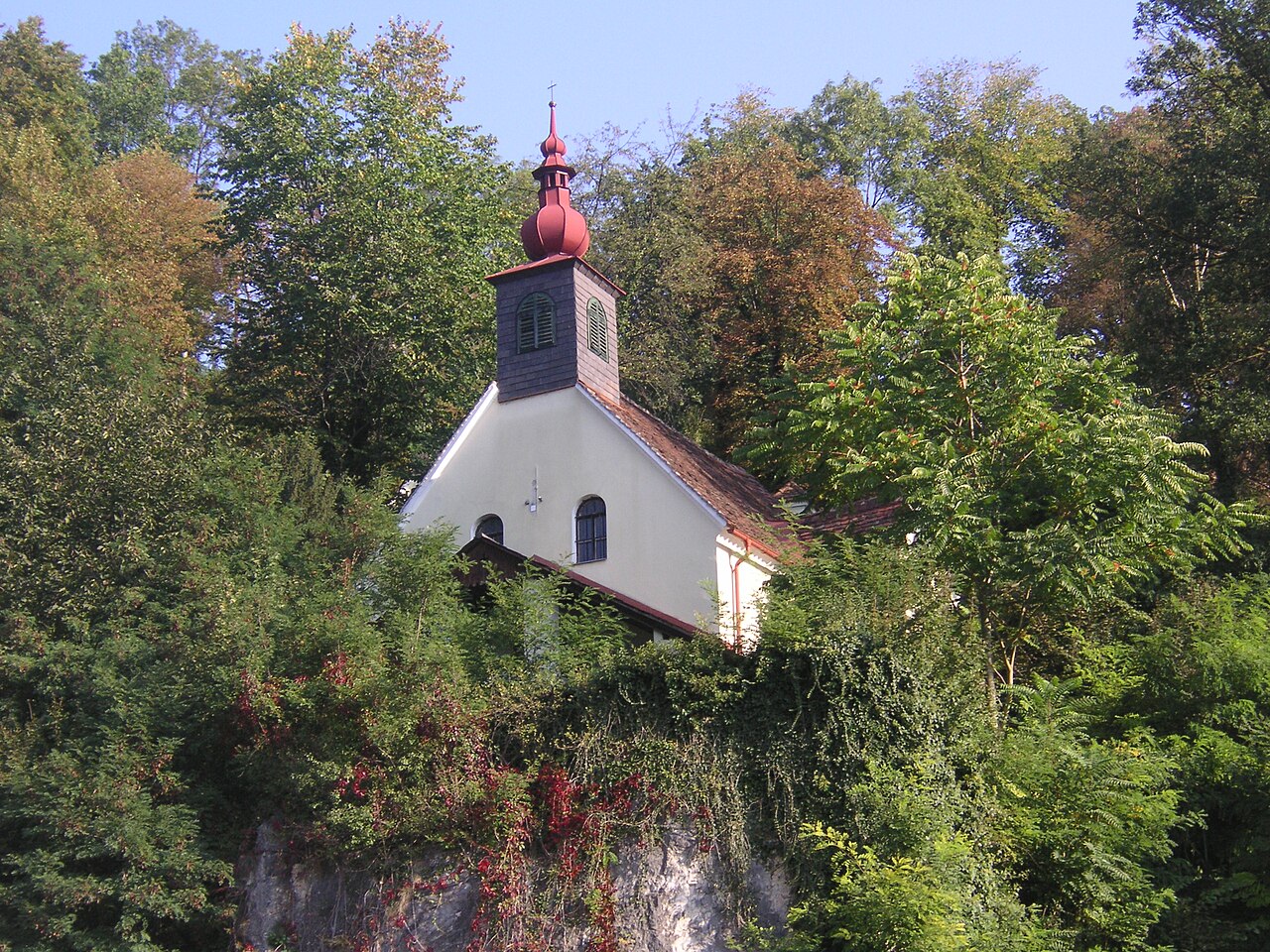 Die Ölbergkapelle in Deutschfeistritz, vom Ort aus gesehen