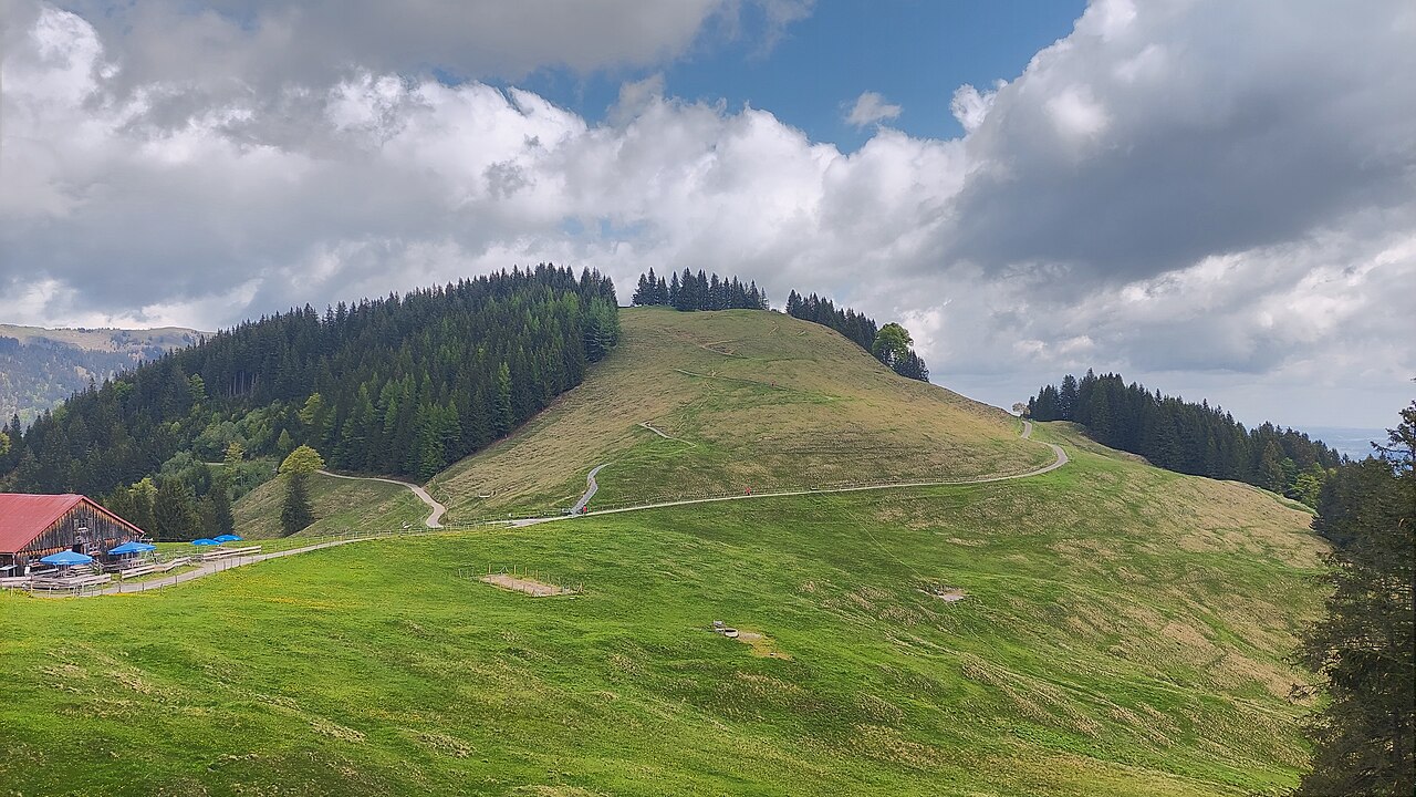 Ofterschwanger Horn from south