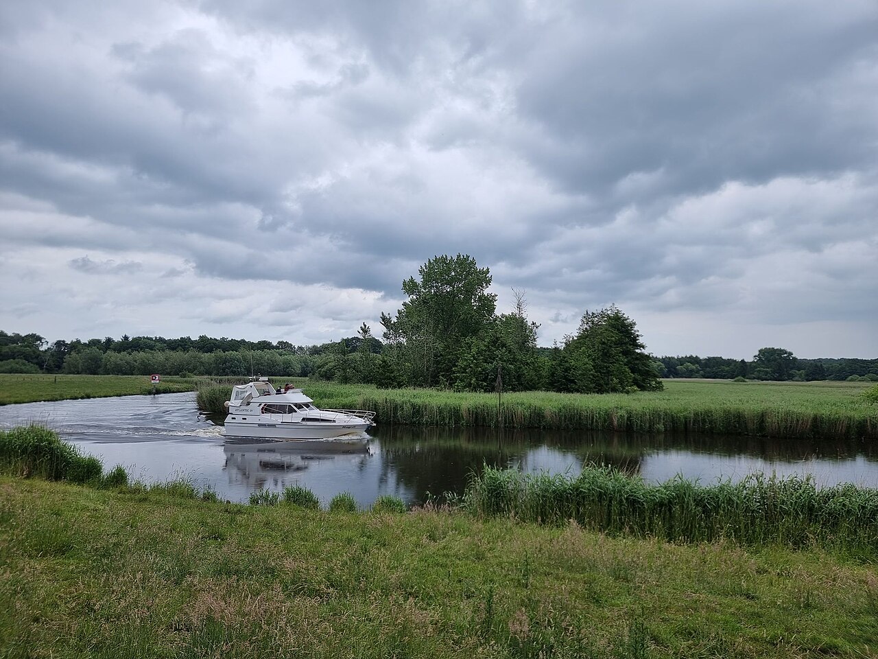 nature reserve Osteschleife Hundswiesen