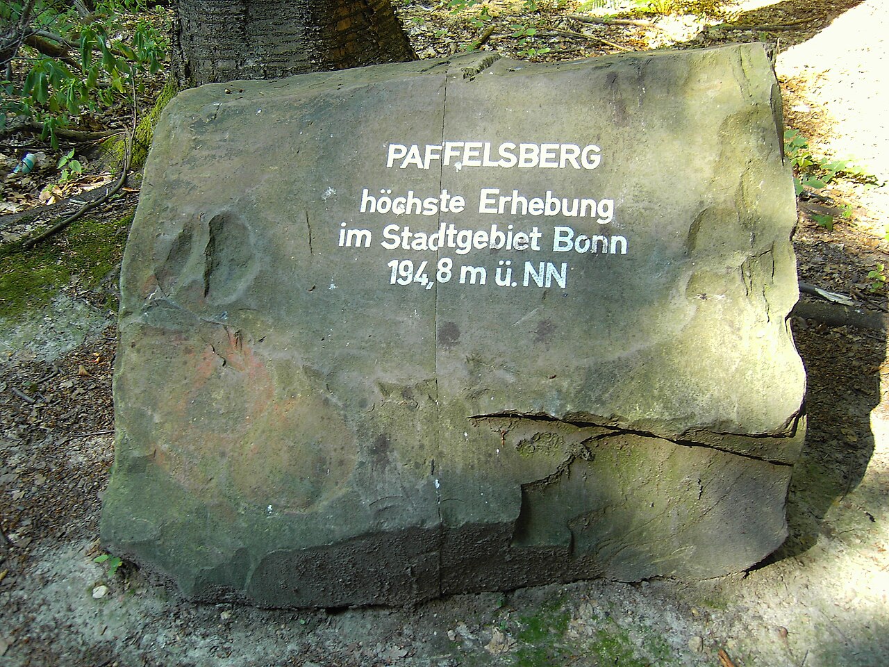 Mark stone of the highest point in the municipal area of Bonn , the Paffelsberg with 194,8 m