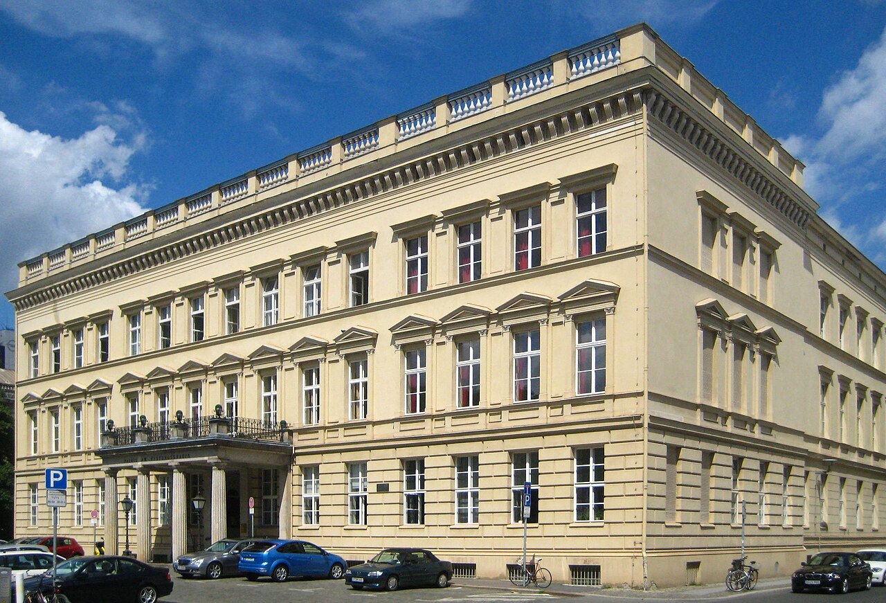 Foto von Palais am Festungsgraben