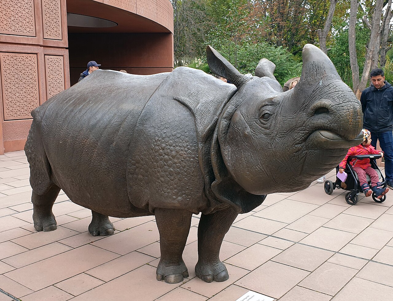 Sculpture, " Panzernashorn " by Rico Rensmeyer , 2024, Hardenbergplatz 8, Berlin-Tiergarten , Germany