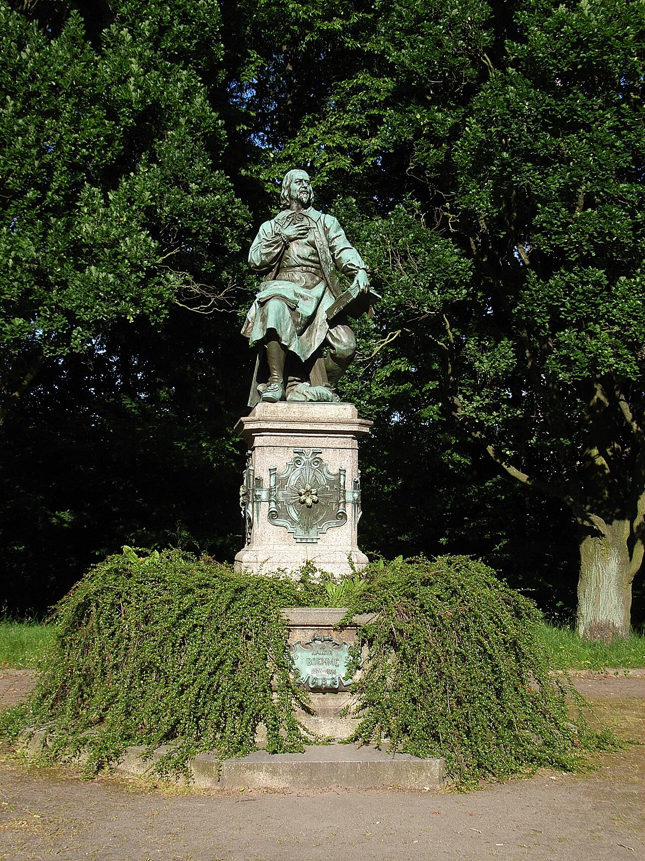 Jakob-Böhme-Denkmal im Park des Friedens in Görlitz