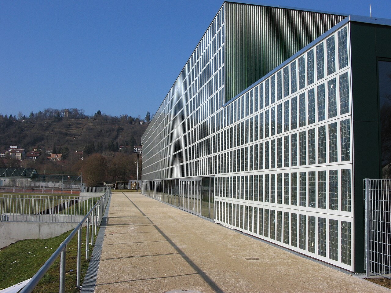 Tübingen, sports hall with photovotaics