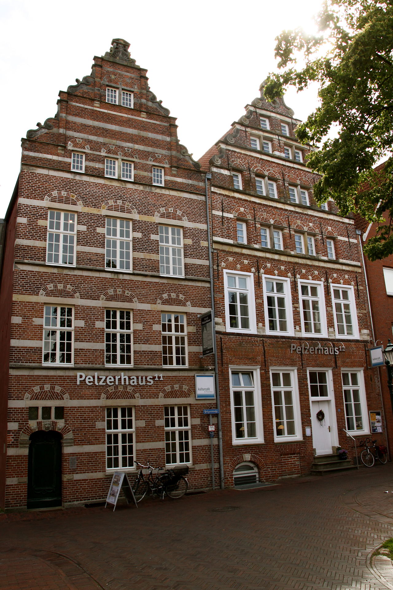 Die Pelzerhäuser in Emden