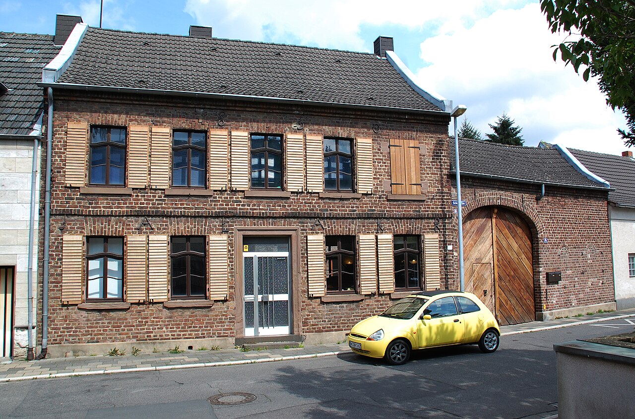 Sindorfer Straße 19 in Ahe, Bergheim
