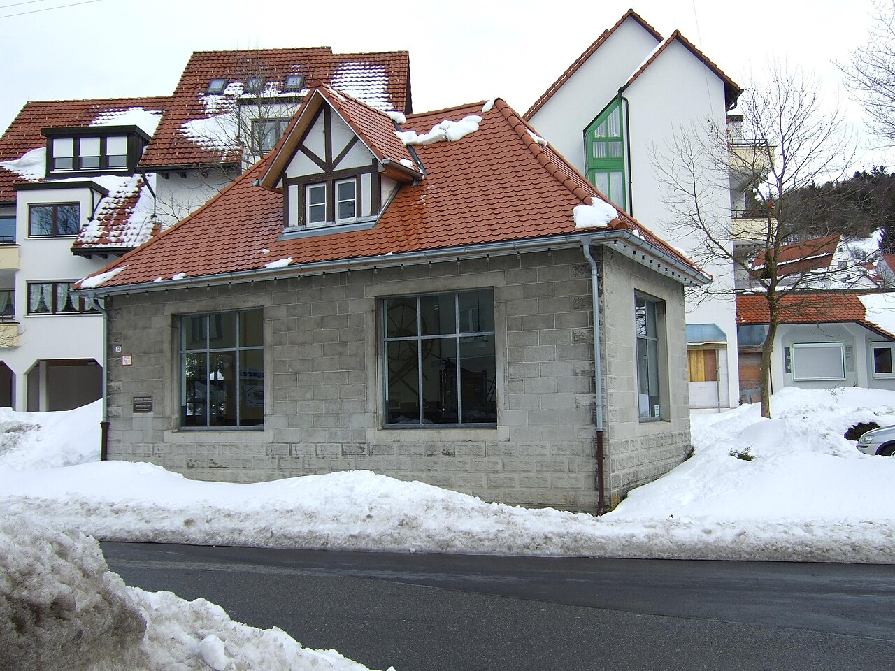 historical pump station onstmettingen