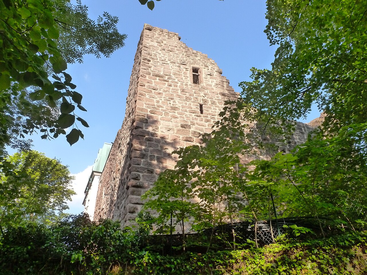 Château du Rabeneck à Dillweißenstein