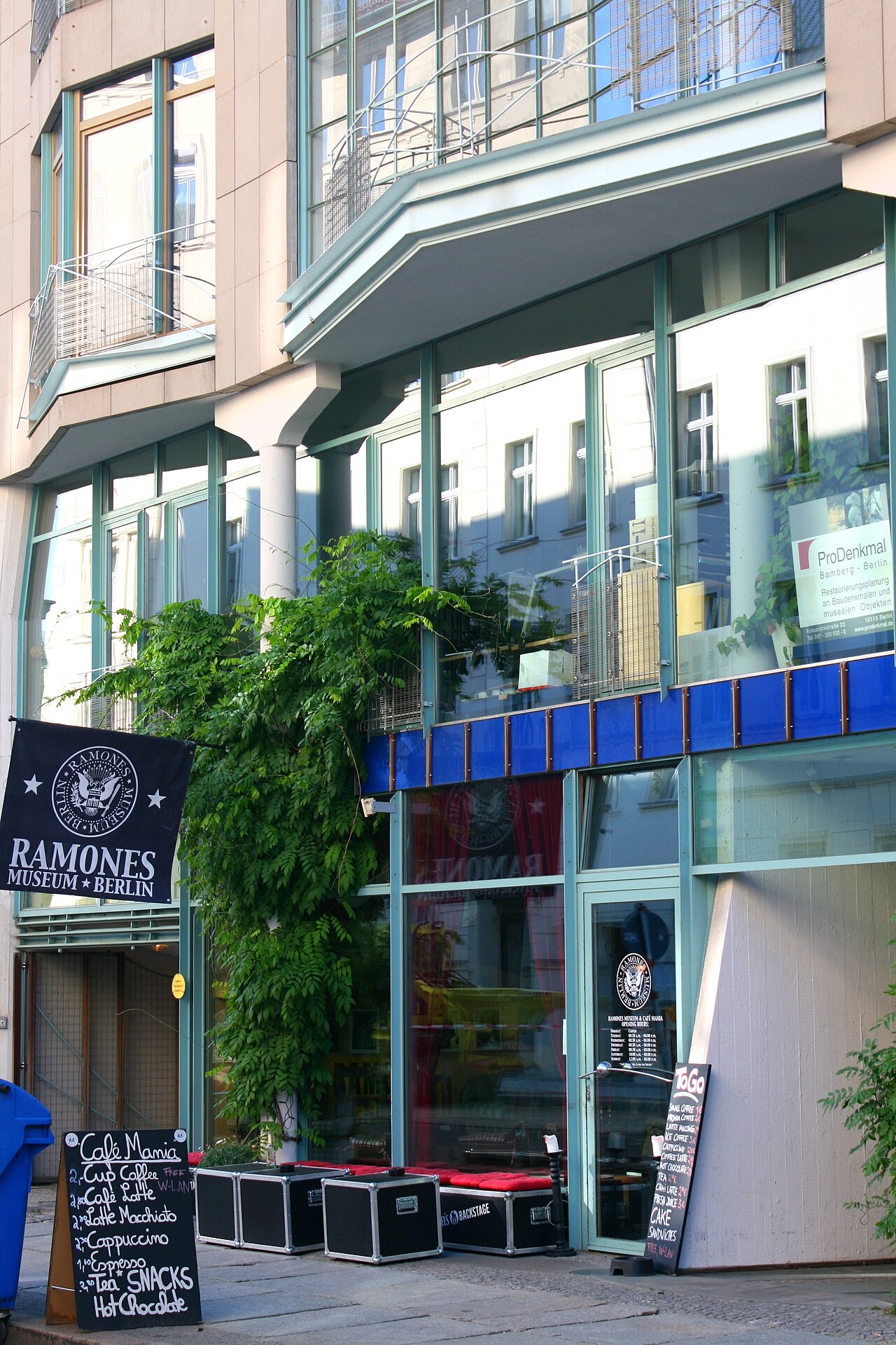 Ramones Museum und Café Mania in Berlin (Mitte)