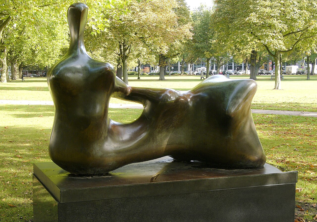 Reclining Figure: Hand by Henry Moore (1898-1986) in 1979, located in Hamburg, Germany