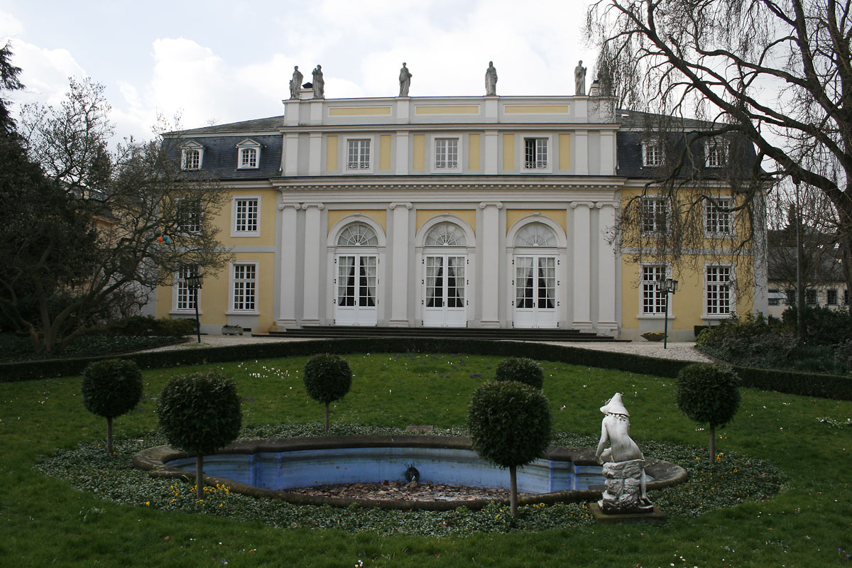 Die „ Redoute “ im Bonner Stadtbezirk Bad Godesberg