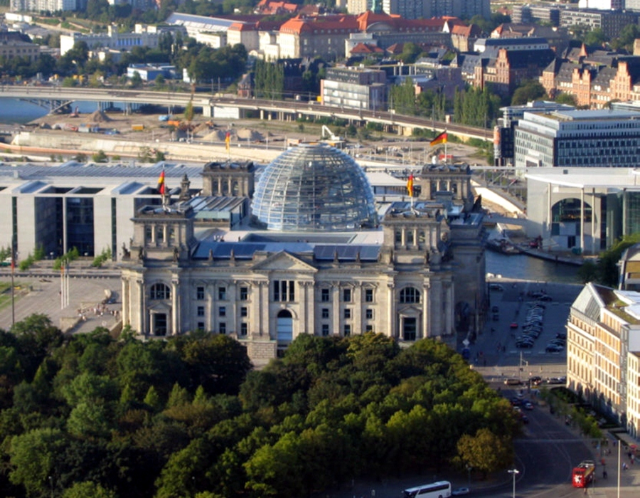 Reichstag , Berlin (bird's eye view)