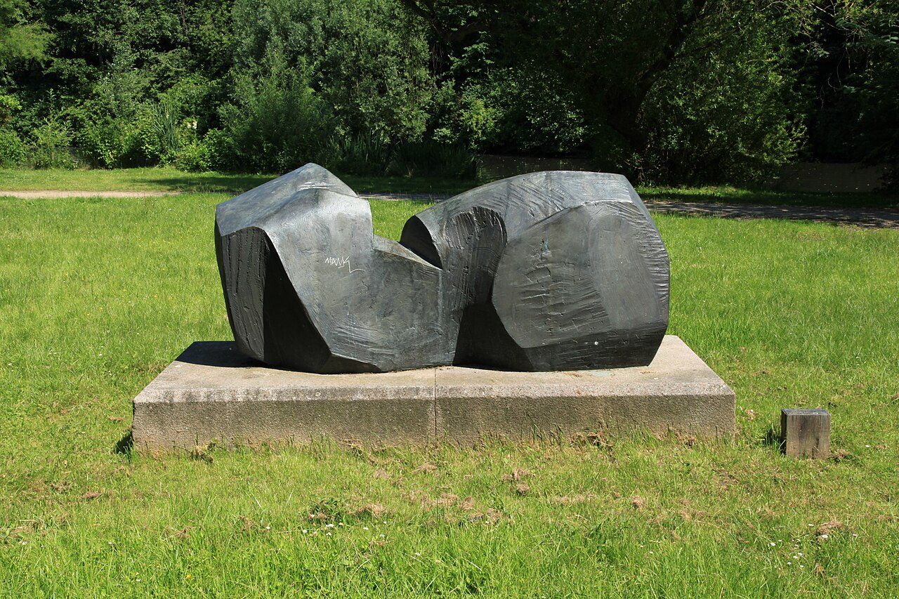 Rendsburger Skulptur von Manfred Sihle-Wissel im Hans-Heinemann-Park in Rendsburg