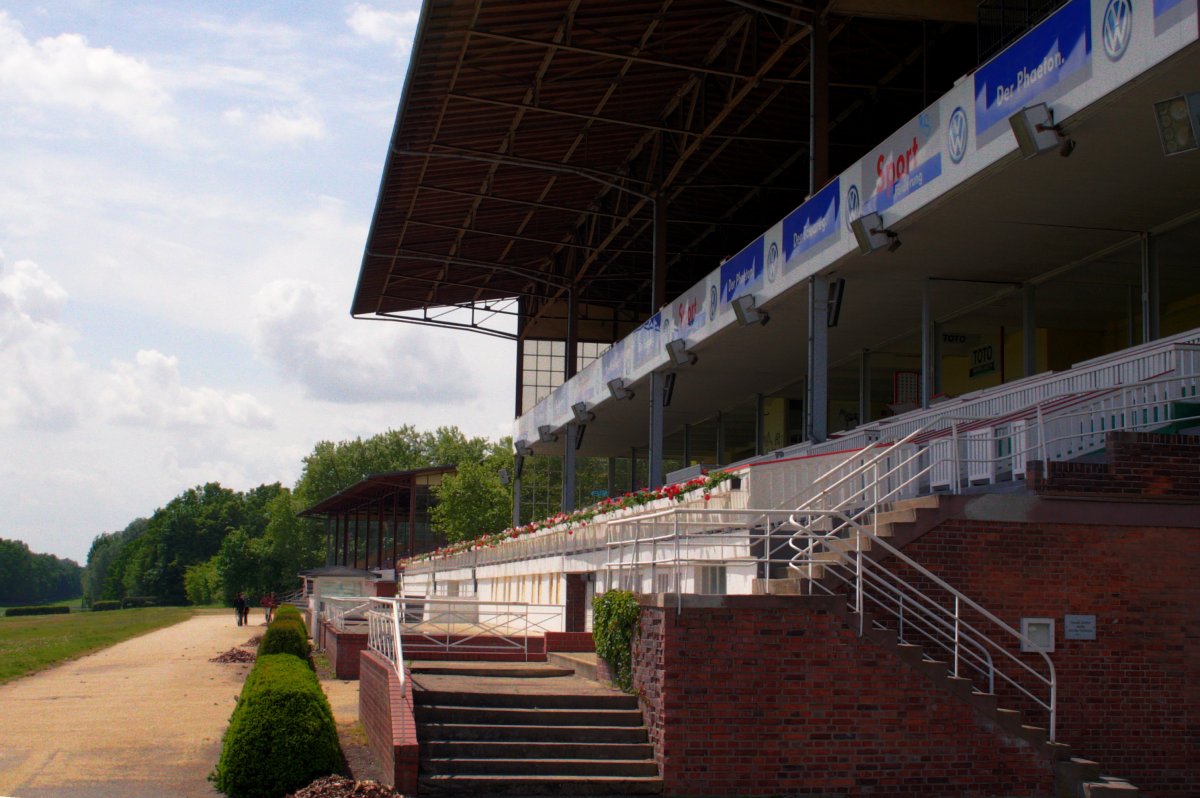 Grandstand of Galopprennbahn Hoppegarten