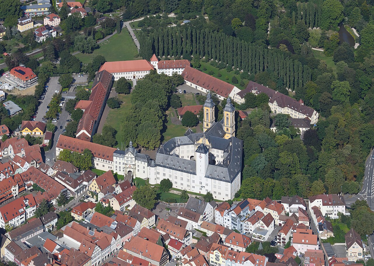 Aerial image of Schloss Mergentheim (view from the southwest)