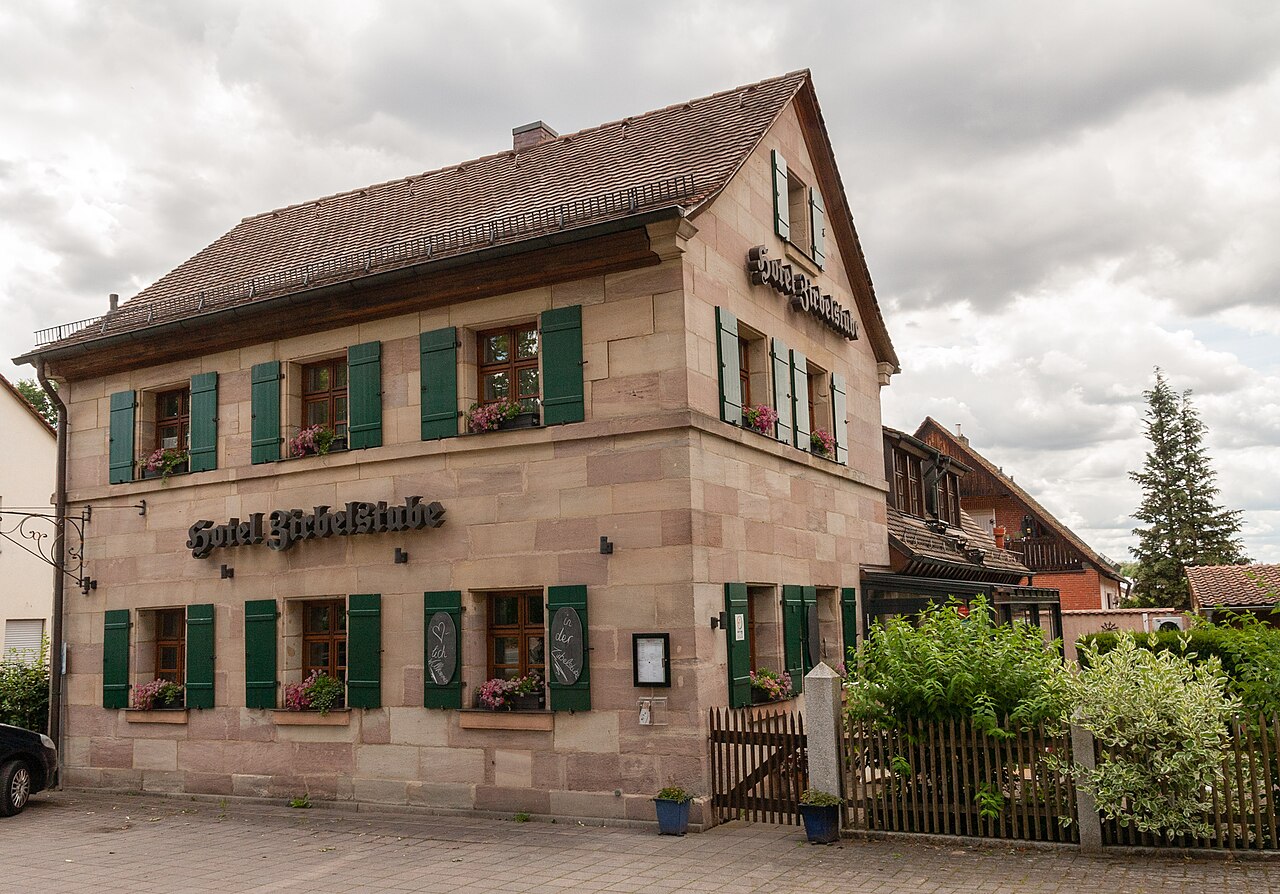 Ehemaliges Kanalgehöft, Worzeldorf, Baudenkmal