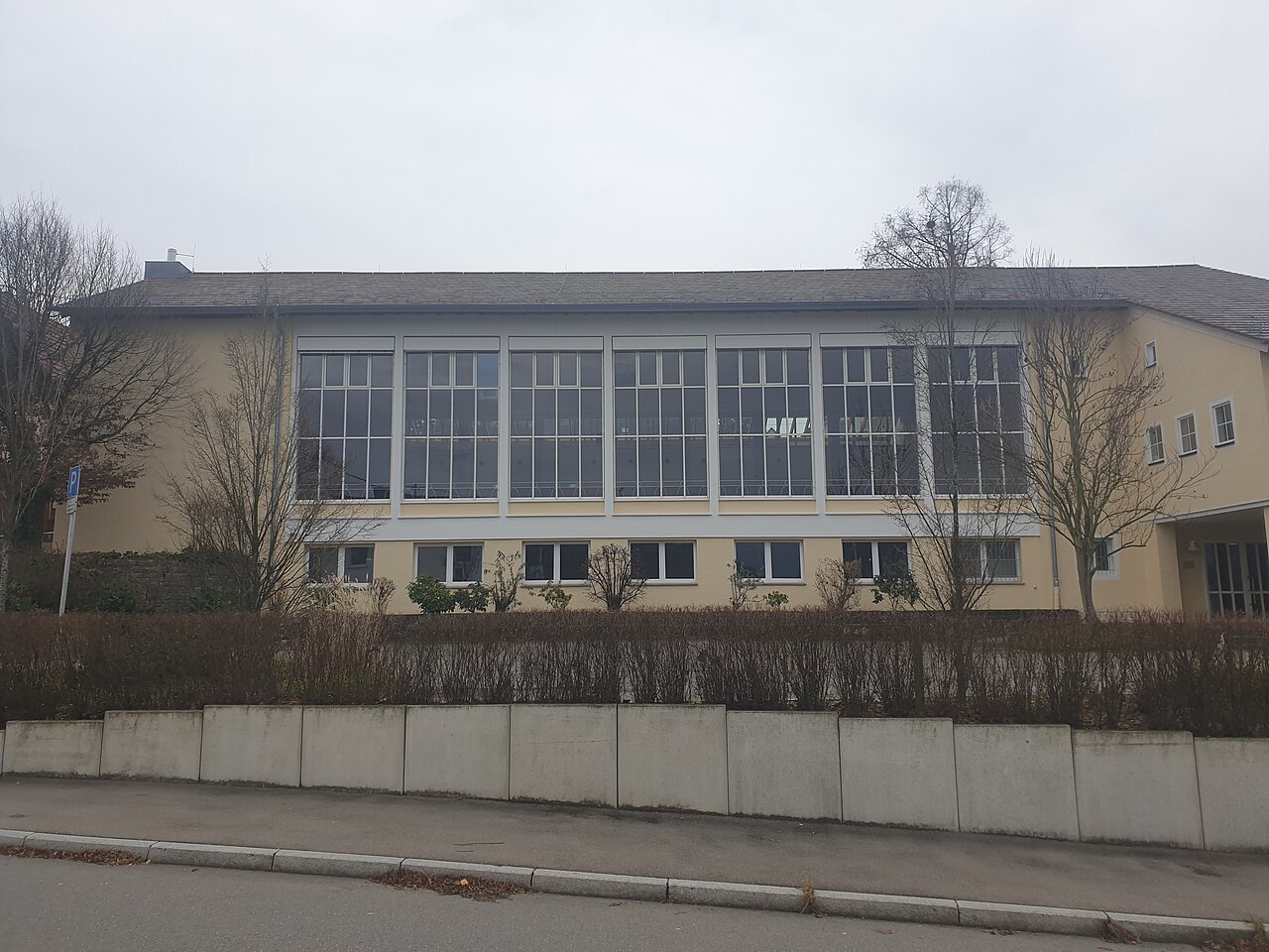 Vorderseite der Veranstaltungshalle