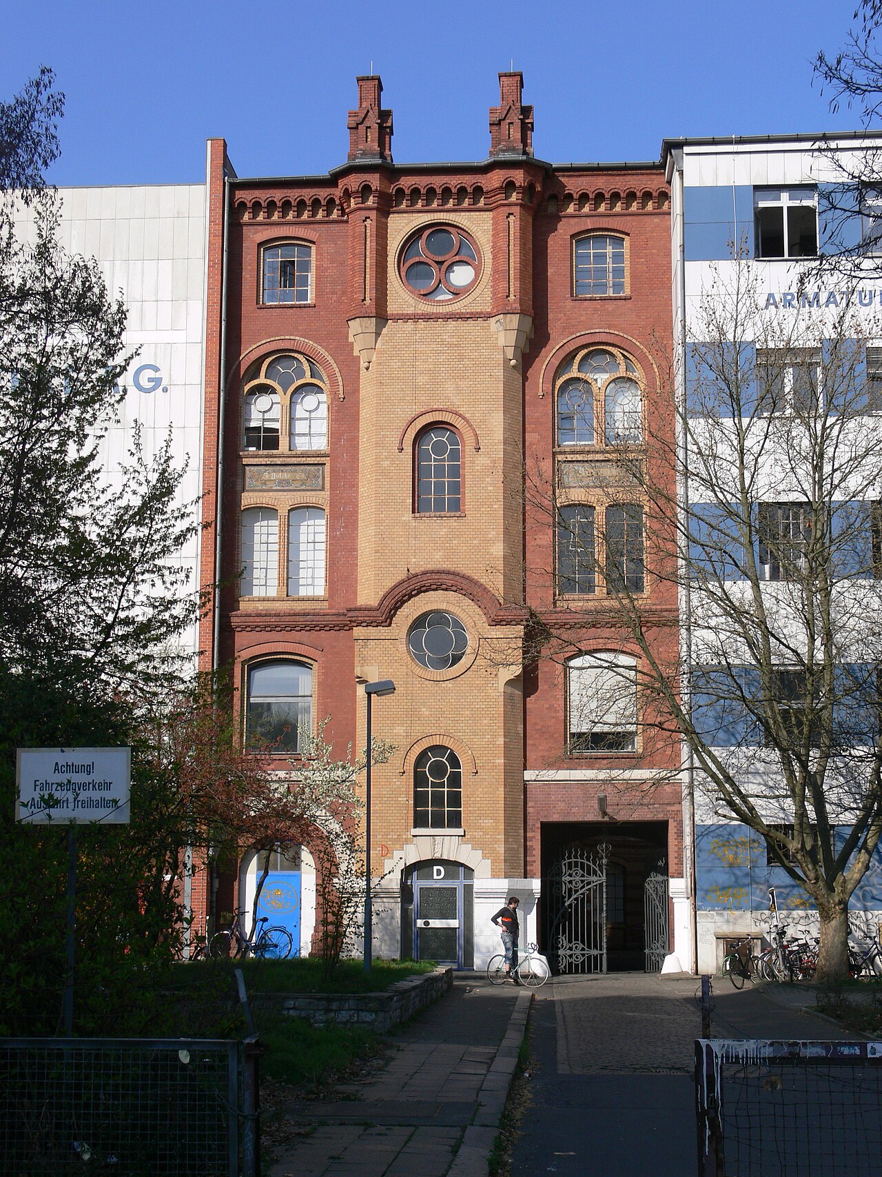 This is a picture of the Berliner Kulturdenkmal ( cultural monument ) with the ID