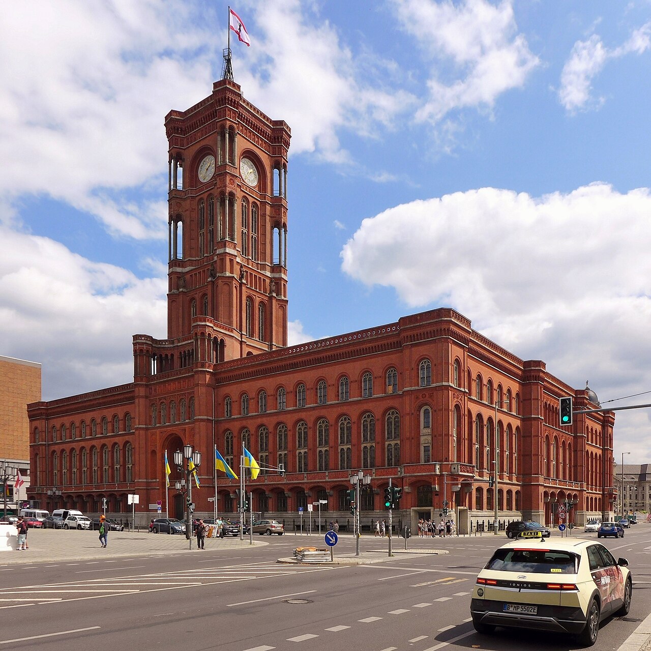 View of the Rotes Rathaus , Berlin-Mitte, from the Spandauer Straße