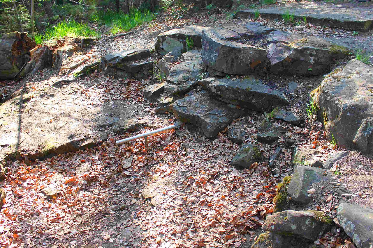 Die Rotmainquelle bei Lindenhard