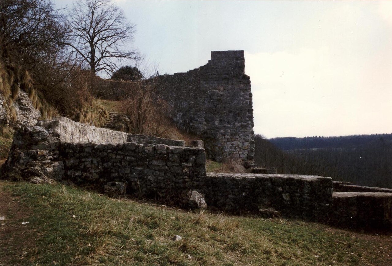 Burg Hohenwittlingen, Innenseite der Schildmauer